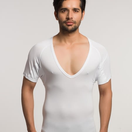 SLIM FIT - DEEP V-NECK