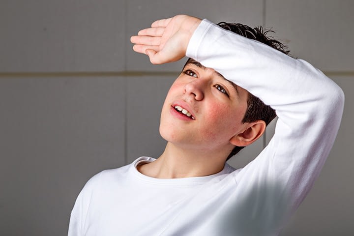 How to Deal with Sweating in Your Teenage